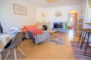 Beautiful 2 Bedroom Bungalow with Communal Pools - Villamartin - 1