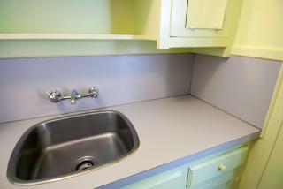 Ocean Island Inn | Backpackers | Suites - Victoria - 9
