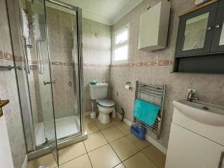 Superb Chalet In Nearby Hemsby Beach In Norfolk With Free Wifi Ref 00122Ba - 3