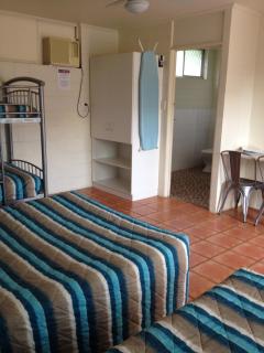 Sunburst Motel - Gold Coast - 4