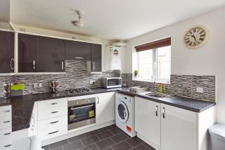 A modern home away from home - Killingbeck - 4