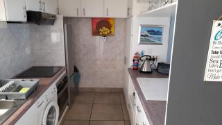 Stunning apartment with ocean views and Table Mountain - 2