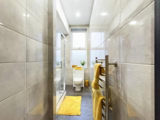 Gibson Manor Apartments - Wallasey - 6
