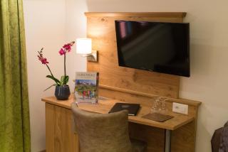 Hotel Restaurant Hirschen - Interlaken - 7