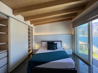 Luxury Lakefront Penthouse - Lezzeno - 7