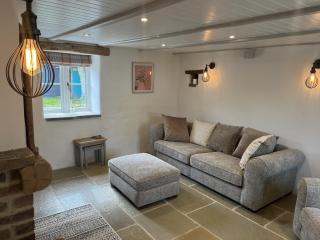 Blacksmiths Cottages - 3