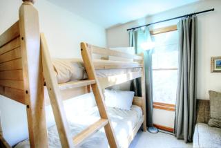 1717 Geneva Drive W Townhouse - 1