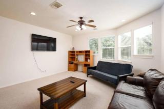 Bedroom with 3.5-Bathroom near Golf Course! - 5