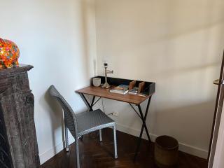 * Johnnie Walker * Hypercentre parking * - Blois - 9