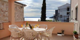 Sea Breeze Suite - Beachfront - Kali - 2
