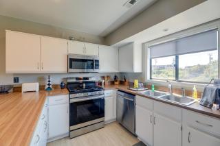 Atlantic Beach Home By Fort Macon State Park - Atlantic Beach - 2