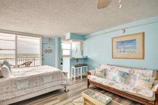 Updated Daytona Beach Oceanfront Studio with Pool! - Daytona Beach - 3