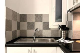 Pame Rentals - Ideal for 2 in Pagrati - Atene - 3
