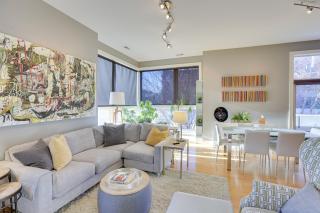 Downtown Condo with Rooftop Patio and City Views! - Omaha - 5