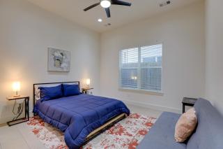 3-Story Home Near Museums, Nightlife & Downtown! - 4