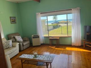 Jenny’s Ocean View - 6