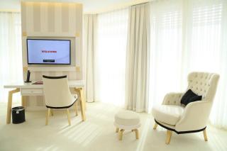 Ramada Hotel & Suites Sisli - 1