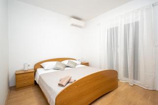 Apartments with a parking space Kraj, Pasman - 819 - Tkon - 2