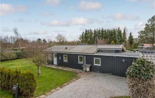 3 Bedroom Beautiful Home In Hals - Hals - 1