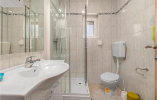 Nice Apartment In Ribarica - Karlobag - - 9
