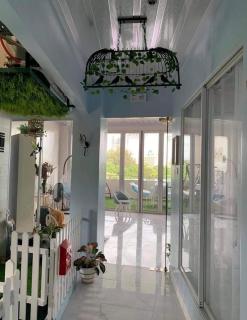 Quirino hub 2 BR family room - 2