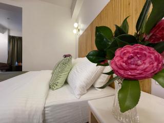 Hotel Pegasus Crown - Shillong - 1