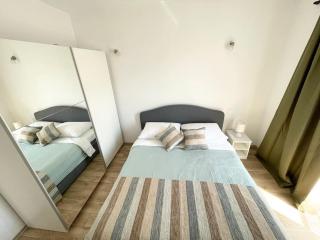 Beautiful apartment with balcony & sea view - Dračevo Selo - 2