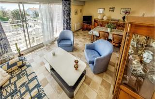Pet Friendly Apartment - 7
