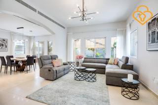 Keysplease Amazing 2 B/R Villa With private Pool, JVT - Dubai - 9