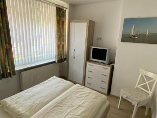Oltmanns Ferienwohnung Emsstrom - Greetsiel - 2