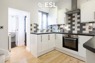 2 Bedroom Terrace Cottage, Parking, 5 minutes drive to Royal Shrewsbury Hospital - Shrewsbury - 8