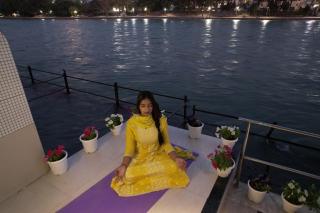 Perfectstayz Premium Ganga Heights - Ganga View rooftop cafe - 6