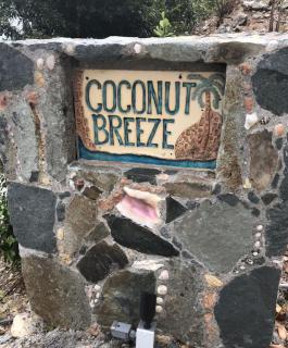 COCONUT BREEZE VILLA: MESMERIZING VIEWS, COOLING TRADEWINDS - Coral Bay - 3