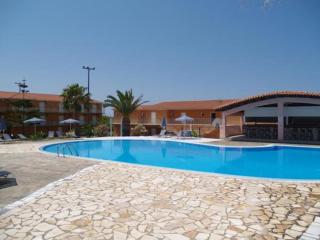 Βessie's Village - 8