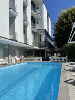 Hotel Apis - Rimini - 8