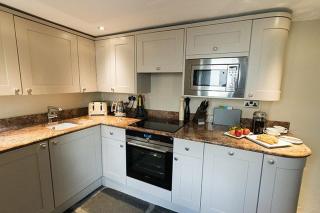 Porch Cottage, a luxurious characterful cottage within walking distance of Keswick town centre - Keswick - 3