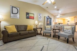 2BR Penthouse Condo - 2 Pools - Close to the Strip - Stairs Required - FREE TICKETS INCLUDED - FHC-24 - Branson - 9