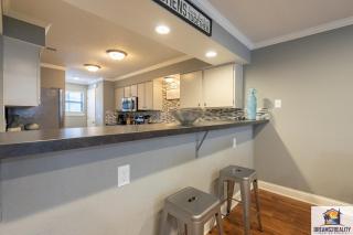 2BR Updated Condo - Close to the Strip - Stairs Required - 2 Pools - FREE TICKETS INCLUDED - FHE-3 - 5