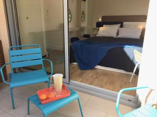 Appartement 2 pièces climatisé avec accès direct plage, parking et terrasse - Le Lavandou - FR-1-308-175 - Le Lavandou - 3