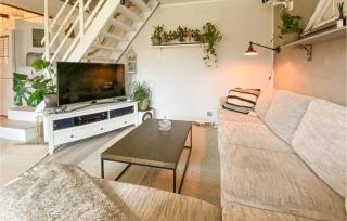 1 Bedroom Beautiful Home In Skene - Skene - 7