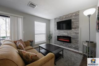 1BR Walk-In Condo - 2 Pools - FREE TICKETS INCLUDED - PR40-10 - Branson - 0