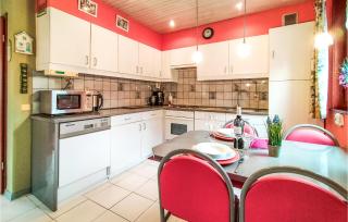 3 Bedroom Cozy Home In Ottré - - 2