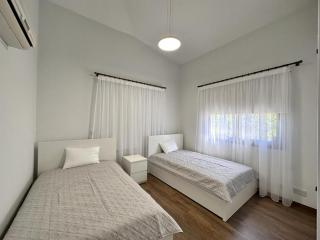 New Heaven in Sea Caves - Peyia - 7