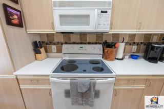 3 BR Condo - Near the Strip - Jacuzzi Tub - Stairs Required - FREE TICKETS INCLUDED - CH4-5 - Branson - 1