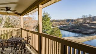 2BR Walk-In - Central Location - FREE TICKETS INCLUDED - FC41-17 - 7