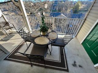 1BR Walk-In Condo Near Pointe Royale - FREE TICKETS INCLUDED - GS32-24 - Branson - 1