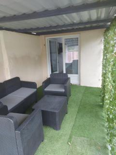 Grand studio entier (maison annexe) proche Paris - Ecquevilly - 8