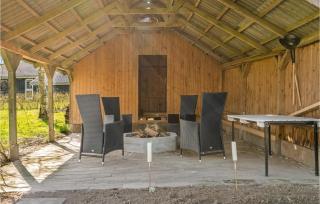 Awesome Home In Humble With Wifi - Humble - 6
