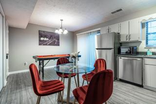 Vibrant & peaceful home in Atlanta with Pool Table by Deity Villas - Atlanta - 6