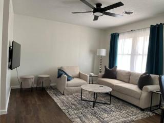 House w Patio & Fenced Yard 10 minutes to Purdue - 7